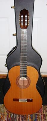 Enriquez model 25 Classical guitar
